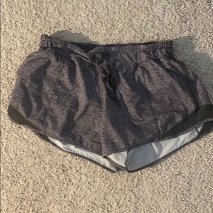 Lululemon Hotty Hot Short 2.5”